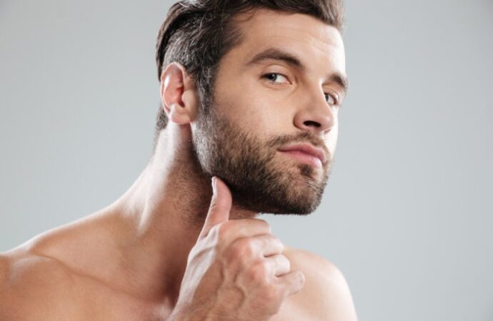 Golenie brody — Jak dbać o zarost i utrzymać modny wygląd